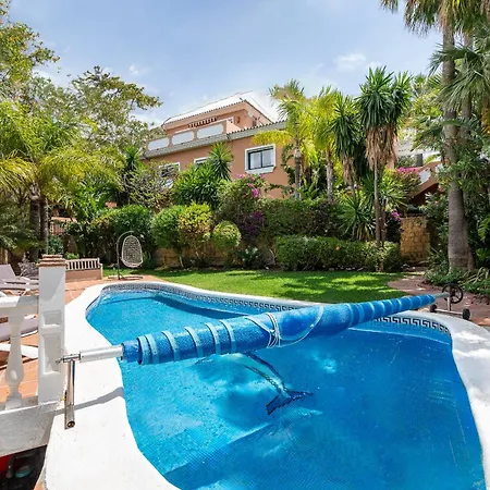 Amazing House With 3br And Private Pool Estepona